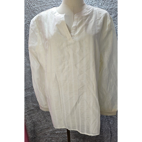 Chico's NWT Size 3 Shadow Textured Stripe Popover Top Blouse Ecru Ivory XL - Picture 1 of 4